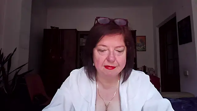 Snapshot of Violet_Pulse chatting on June 22, 7:38 am Violet Pulse online show from June 22, 7:38 am