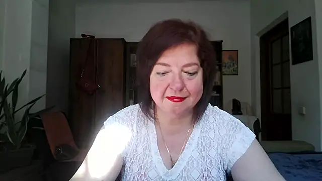 Snapshot of Violet_Pulse chatting on June 24, 6:12 am Violet Pulse online show from June 24, 6:12 am
