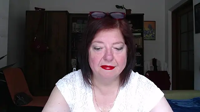 Snapshot of Violet_Pulse chatting on June 27, 7:24 am Violet Pulse online show from June 27, 7:24 am