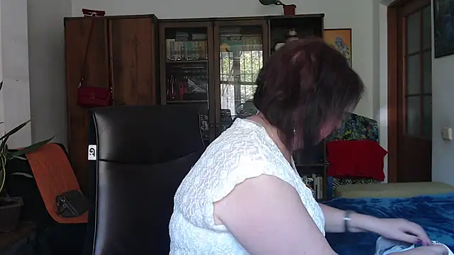 Snapshot of Violet_Pulse chatting on July 1, 9:44 am Violet Pulse online show from July 1, 9:44 am