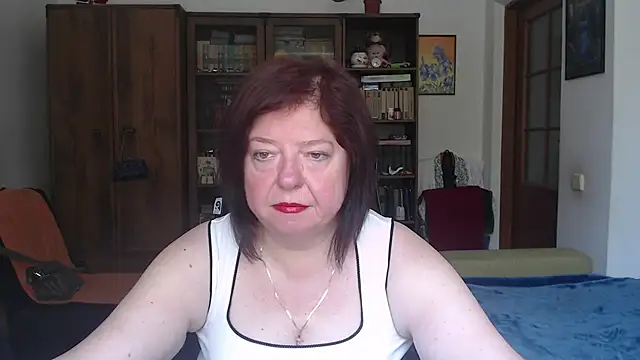 Snapshot of Violet_Pulse chatting on July 16, 8:42 am Violet Pulse online show from July 16, 8:42 am