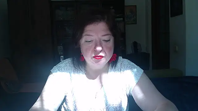 Snapshot of Violet_Pulse chatting on July 18, 6:39 am Violet Pulse online show from July 18, 6:39 am