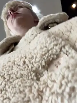 RonnieKiss online show from November 11, 5:29 am