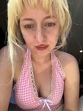 RonnieKiss online show from December 1, 6:40 am