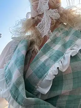 RonnieKiss online show from February 4, 8:53 am