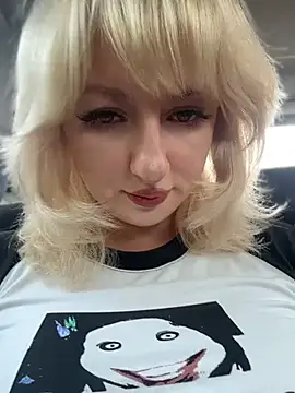 RonnieKiss online show from June 20, 9:01 am