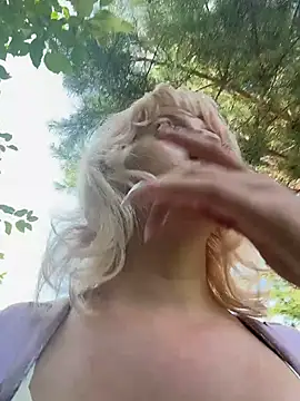 RonnieKiss online show from July 27, 8:10 am