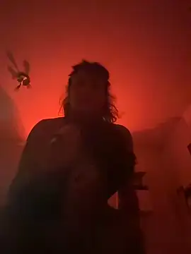 Snapshot of giovincello133 chatting on October 31, 7:15 pm giovincello133 online show from October 31, 7:15 pm