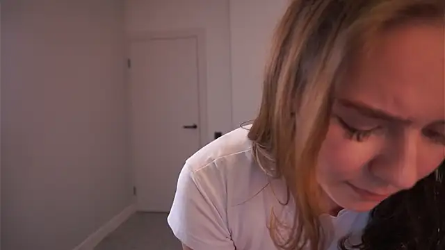 AdrianaCoenen online show from September 23, 6:33 pm