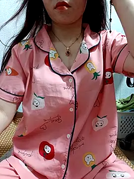 Snapshot of Minssara20 chatting on September 24, 4:16 am Minssara20 online show from September 24, 4:16 am