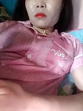 Snapshot of Minssara20 chatting on October 6, 7:39 am Minssara20 online show from October 6, 7:39 am