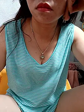 Snapshot of Minssara20 chatting on October 25, 1:02 am Minssara20 online show from October 25, 1:02 am