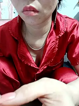 Snapshot of Minssara20 chatting on November 6, 3:18 am Minssara20 online show from November 6, 3:18 am