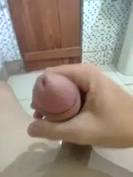 Snapshot of teuszim1923 chatting on October 13, 4:51 pm teuszim1923 online show from October 13, 4:51 pm