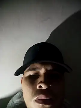 Snapshot of curvahot chatting on October 12, 8:02 am curvahot online show from October 12, 8:02 am