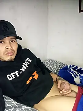 Snapshot of curvahot chatting on October 25, 1:57 am curvahot online show from October 25, 1:57 am