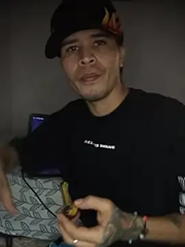 Snapshot of curvahot chatting on December 14, 8:24 pm curvahot online show from December 14, 8:24 pm