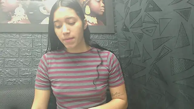 Lil Rose2006 online show from February 2, 1:10 pm