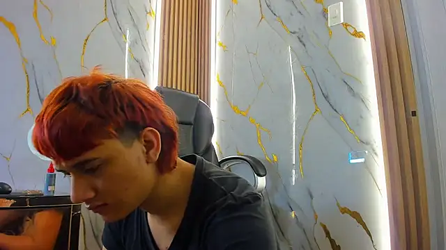 Snapshot of Marian_Cristal chatting on February 23, 3:04 am Marian Cristal online show from February 23, 3:04 am