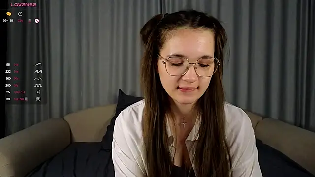 vivyboo111 online show from September 21, 8:21 pm