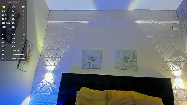 Snapshot of EmillyLim chatting on November 13, 8:08 pm EmillyLim online show from November 13, 8:08 pm