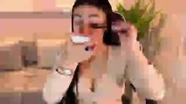 scarlett smith tp online show from December 18, 12:55 pm