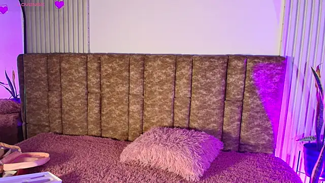 Missdionne curly online show from March 13, 11:28 am