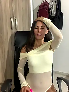 sweet-abbie online show from October 31, 2:01 am