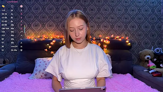 FieryAmelia online show from November 12, 4:18 pm