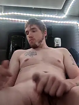 Snapshot of Bigdicktrucker26 chatting on October 1, 11:00 pm Bigdicktrucker26 online show from October 1, 11:00 pm