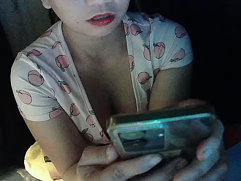 Snapshot of Hot_aya0516 chatting on February 3, 12:43 pm Hot aya0516 online show from February 3, 12:43 pm