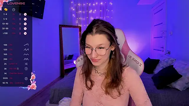 LinaBlossom  online show from October 1, 8:31 am