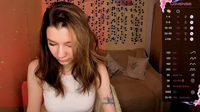 LinaBlossom  online show from November 16, 2:06 am