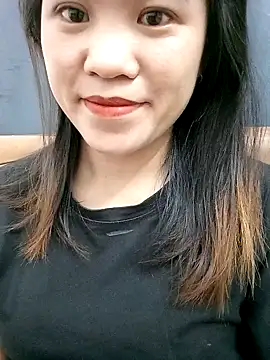 Snapshot of Norah-h chatting on October 18, 3:02 pm Norah-h online show from October 18, 3:02 pm