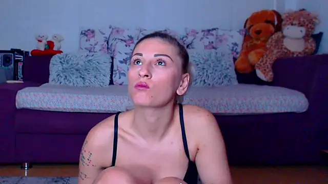 CassieSpell online show from February 3, 9:42 pm