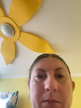 Snapshot of oksana1990 chatting on October 1, 6:19 am oksana1990 online show from October 1, 6:19 am