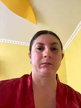 Snapshot of oksana1990 chatting on October 15, 6:24 am oksana1990 online show from October 15, 6:24 am