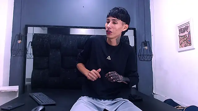 Daniel delux  online show from November 10, 11:53 am