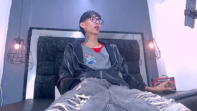 Daniel delux  online show from December 1, 11:48 am