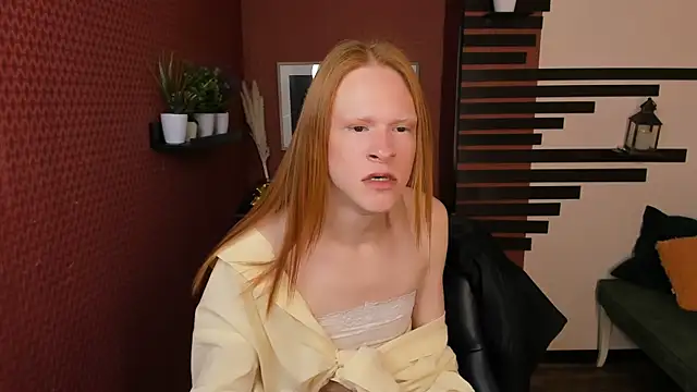 ChloeValentinee online show from October 24, 12:45 pm