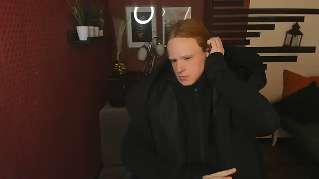 ChloeValentinee online show from November 26, 11:00 am