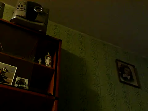 oksiukas online show from September 22, 5:20 am