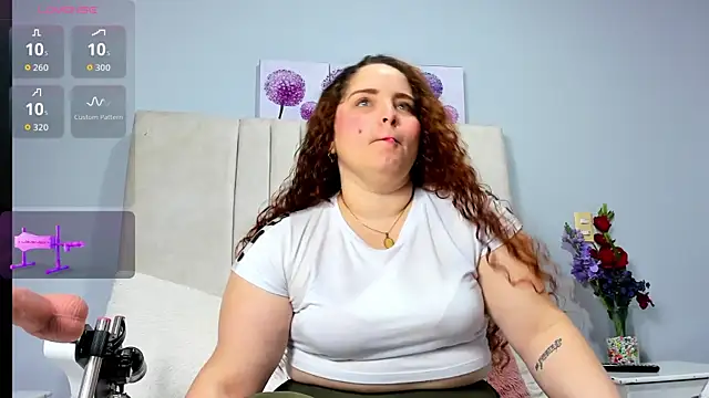 AmandaaWats online show from December 2, 7:42 pm