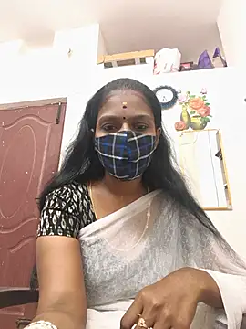 Snapshot of Tamil_Yalini12 chatting on June 21, 12:57 am Tamil Yalini12 online show from June 21, 12:57 am