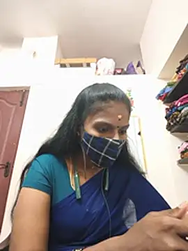 Snapshot of Tamil_Yalini12 chatting on June 21, 3:58 pm Tamil Yalini12 online show from June 21, 3:58 pm