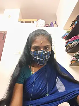 Snapshot of Tamil_Yalini12 chatting on June 22, 3:25 am Tamil Yalini12 online show from June 22, 3:25 am