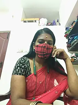 Snapshot of Tamil_Yalini12 chatting on June 28, 2:28 am Tamil Yalini12 online show from June 28, 2:28 am