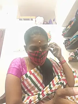 Snapshot of Tamil_Yalini12 chatting on June 30, 6:42 pm Tamil Yalini12 online show from June 30, 6:42 pm