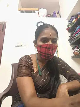 Snapshot of Tamil_Yalini12 chatting on July 3, 5:19 pm Tamil Yalini12 online show from July 3, 5:19 pm