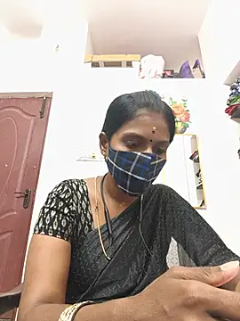 Snapshot of Tamil_Yalini12 chatting on July 13, 5:49 pm Tamil Yalini12 online show from July 13, 5:49 pm
